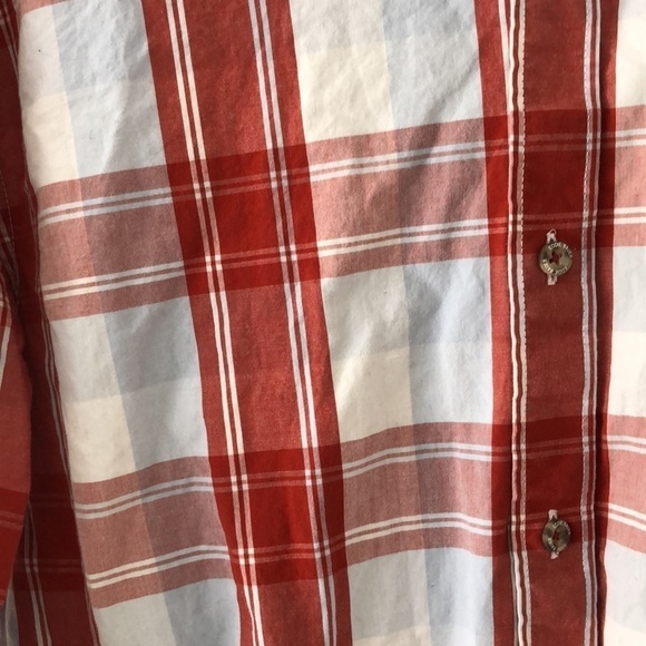 Eddie Bauer Classic Fit Button Down‎ Shirt - Picture 4 of 9